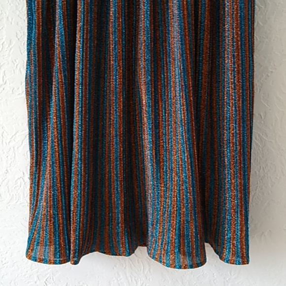 Sugar+ Lips Midi Skirt - Picture 3 of 7